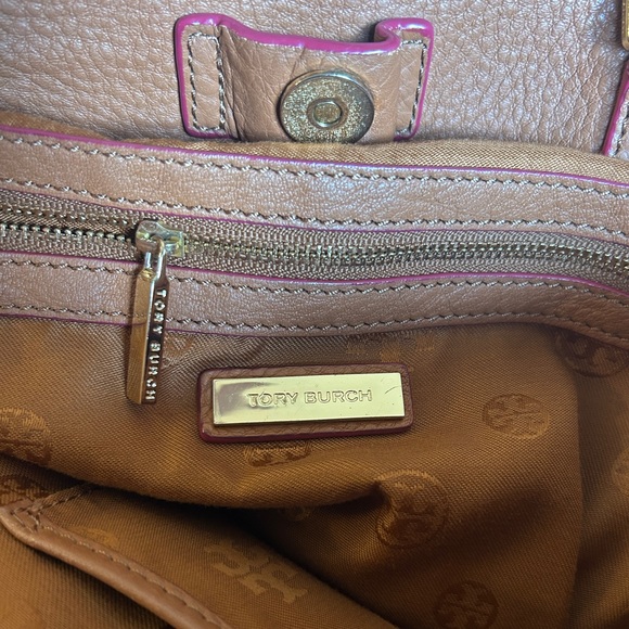 Tory Burch Rare Brown Leather Tote with Pink Accents - Picture 12 of 14